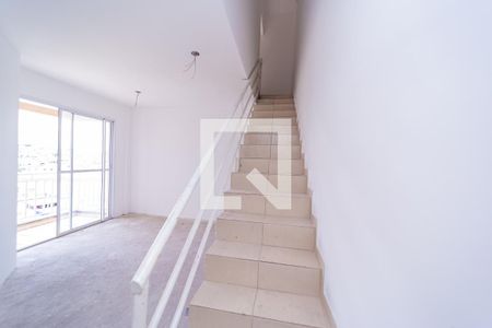 Apartamento à venda com 113m², 2 quartos e 2 vagas Apartamento à venda com 113m², 2 quartos e 2 vagasEscada