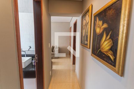 Corredor de apartamento à venda com 2 quartos, 65m² em Floresta, Belo Horizonte