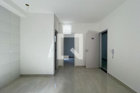 Sala/Cozinha de apartamento para alugar com 1 quarto, 45m² em Vila Mangalot, São Paulo