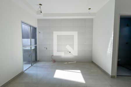 Sala/Cozinha de apartamento para alugar com 1 quarto, 45m² em Vila Mangalot, São Paulo