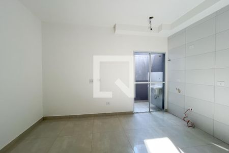 Sala/Cozinha de apartamento para alugar com 1 quarto, 45m² em Vila Mangalot, São Paulo