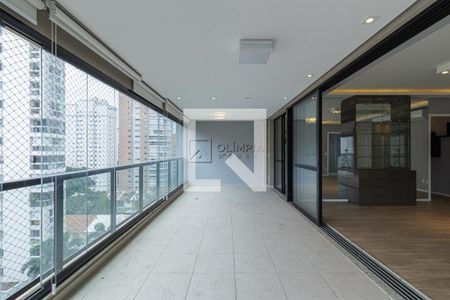 Apartamento à venda com 3 quartos, 187m² em Moema, São Paulo