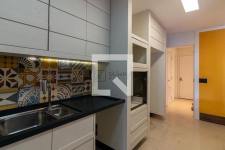 Apartamento à venda com 3 quartos, 145m² em Vila Cordeiro, São Paulo