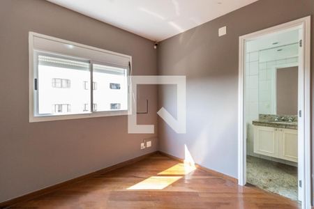 Apartamento à venda com 4 quartos, 212m² em Vila Nova Conceição, São Paulo