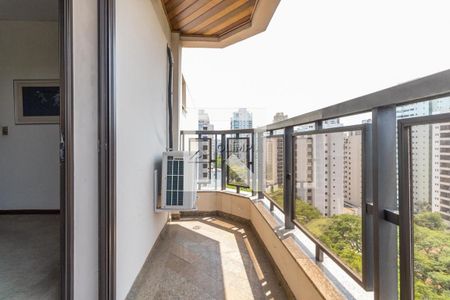 Apartamento à venda com 3 quartos, 212m² em Indianópolis, São Paulo