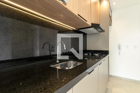 Cozinha de apartamento para alugar com 1 quarto, 32m² em Indianópolis, São Paulo