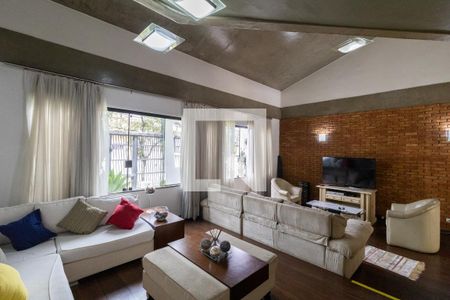 Sala de casa à venda com 3 quartos, 370m² em Vila Granada, São Paulo