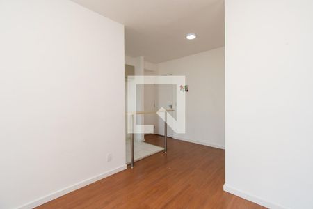 Sala de apartamento para alugar com 2 quartos, 43m² em Vila Itapegica, Guarulhos