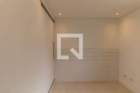 Quarto 1 de apartamento para alugar com 2 quartos, 46m² em Fanny, Curitiba