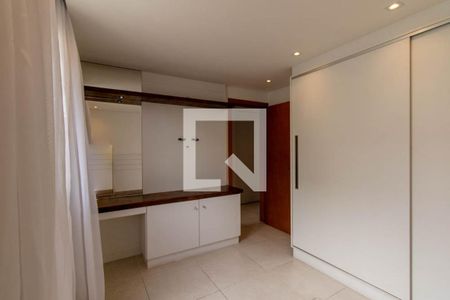 Quarto 1 de apartamento para alugar com 2 quartos, 46m² em Fanny, Curitiba