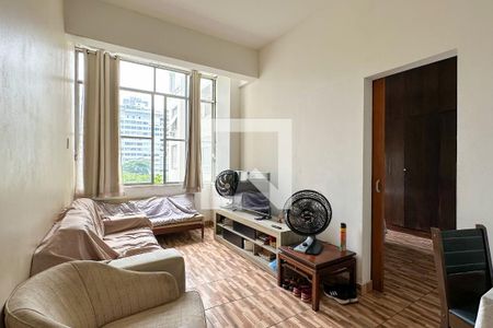 Sala  de apartamento para alugar com 1 quarto, 45m² em Copacabana, Rio de Janeiro