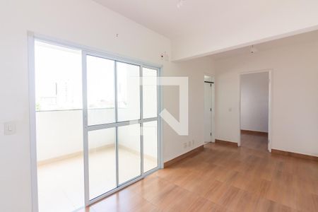 Sala  de apartamento à venda com 1 quarto, 38m² em Vila Osasco, Osasco