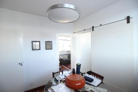 Sala de jantar de apartamento à venda com 3 quartos, 95m² em Santo Antônio, Belo Horizonte