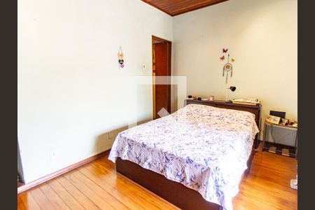 Casa à venda com 120m², 3 quartos e 2 vagas Casa à venda com 120m², 3 quartos e 2 vagasQuarto 1