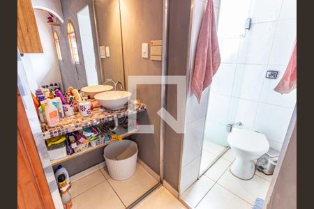 Casa à venda com 120m², 3 quartos e 2 vagas Casa à venda com 120m², 3 quartos e 2 vagasBanheiro da Suíte