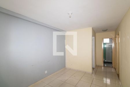 Sala de apartamento para alugar com 2 quartos, 43m² em Cosmos, Rio de Janeiro