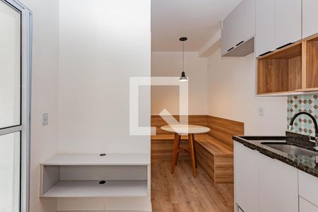 Sala e cozinha de apartamento para alugar com 2 quartos, 31m² em Ipiranga, São Paulo