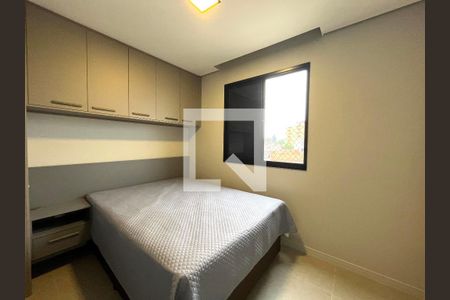 Quarto 1 de apartamento para alugar com 2 quartos, 40m² em Parque Jabaquara, São Paulo