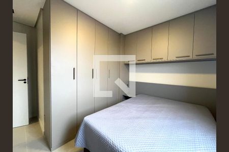 Quarto 1 de apartamento para alugar com 2 quartos, 40m² em Parque Jabaquara, São Paulo