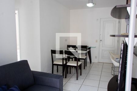 SALA de apartamento para alugar com 2 quartos, 50m² em Cambuí, Campinas