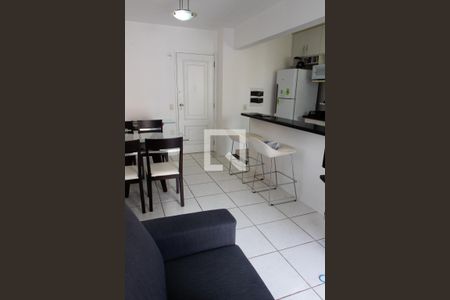 SALA de apartamento para alugar com 2 quartos, 50m² em Cambuí, Campinas