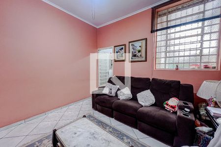 Sala de TV de casa à venda com 4 quartos, 120m² em Cambuci, São Paulo