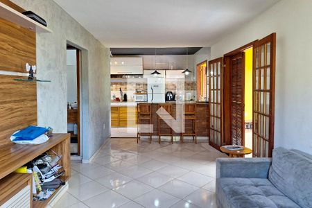 Sala 2 de casa à venda com 5 quartos, 250m² em Maravista, Niterói