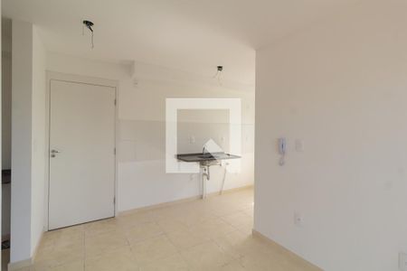 Sala de apartamento para alugar com 2 quartos, 38m² em Vila Carmosina, São Paulo