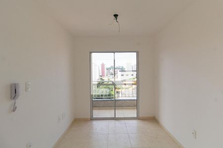 Sala de apartamento para alugar com 2 quartos, 38m² em Vila Carmosina, São Paulo