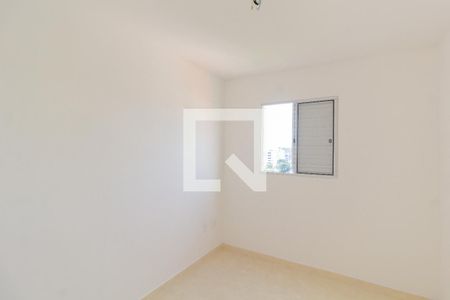 Quarto 2 de apartamento para alugar com 2 quartos, 38m² em Vila Carmosina, São Paulo