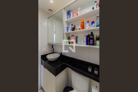 Banheiro de apartamento para alugar com 1 quarto, 34m² em Cambuci, São Paulo