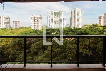 Varanda de apartamento à venda com 1 quarto, 74m² em Barra da Tijuca, Rio de Janeiro