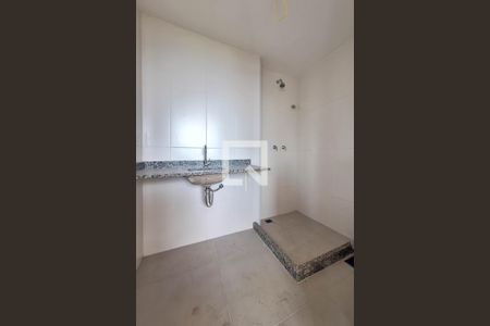 Banheiro de kitnet/studio à venda com 1 quarto, 40m² em Ingá, Niterói