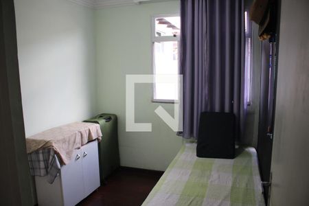 Quarto de apartamento à venda com 3 quartos, 56m² em Novo Eldorado, Contagem