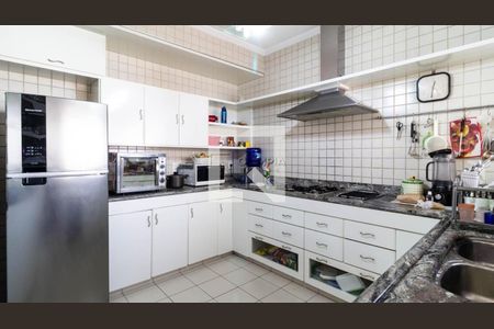 Apartamento à venda com 3 quartos, 200m² em Cerqueira César, São Paulo