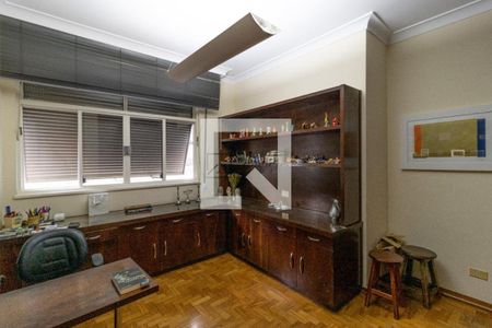 Apartamento à venda com 3 quartos, 180m² em Cerqueira César, São Paulo