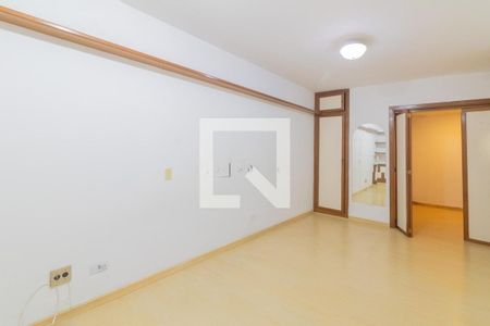 Apartamento à venda com 2 quartos, 221m² em Vila Uberabinha, São Paulo