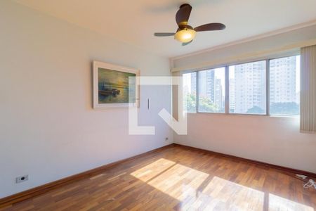 Apartamento à venda com 3 quartos, 102m² em Vila Olímpia, São Paulo