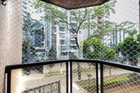 Apartamento à venda com 3 quartos, 123m² em Itaim Bibi, São Paulo