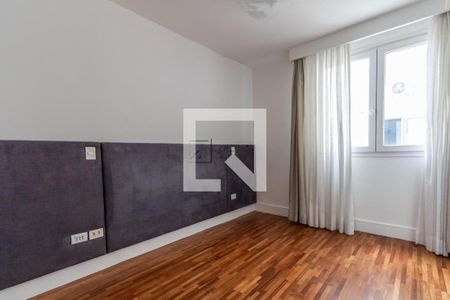 Apartamento à venda com 2 quartos, 107m² em Itaim Bibi, São Paulo