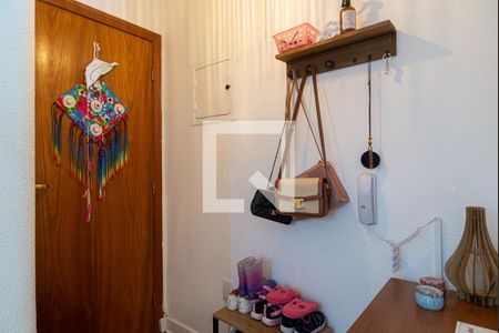 Sala - Corredor de entrada de apartamento à venda com 2 quartos, 75m² em Consolação, São Paulo