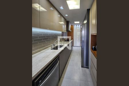 Apartamento à venda com 3 quartos, 110m² em Jardim Aeroporto, São Paulo