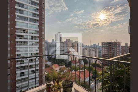 Apartamento à venda com 3 quartos, 135m² em Sumaré, São Paulo