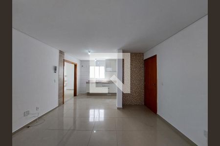 Sala de casa à venda com 2 quartos, 90m² em Jardim Luanda, São Paulo