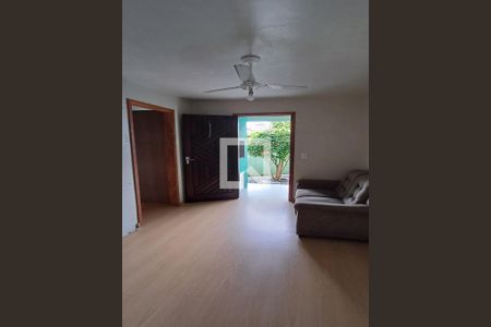 Sala de casa para alugar com 2 quartos, 100m² em Capoeiras, Florianópolis