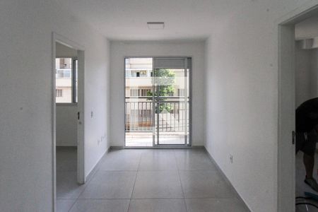 Sala de apartamento à venda com 2 quartos, 38m² em Vila Tolstoi, São Paulo