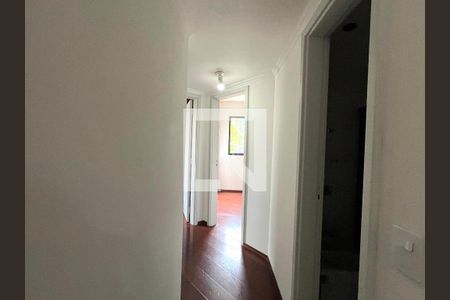 Corredor de apartamento à venda com 3 quartos, 75m² em Vila Guarani (zona Sul), São Paulo