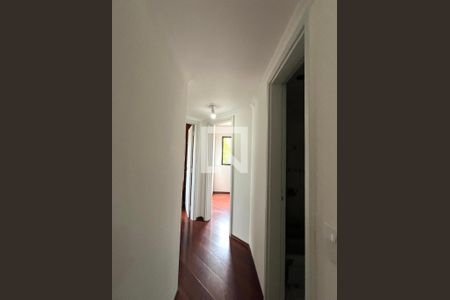 Corredor  de apartamento à venda com 3 quartos, 75m² em Vila Guarani (zona Sul), São Paulo