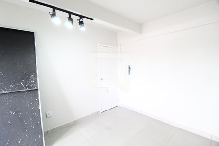 Sala/Quarto/Cozinha de kitnet/studio para alugar com 1 quarto, 33m² em Umuarama, Uberlândia