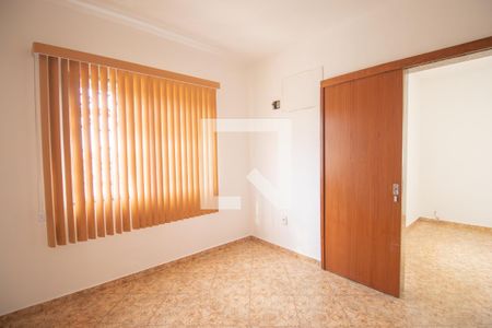 Quarto 1 de casa para alugar com 2 quartos, 100m² em Barro Vermelho, São Gonçalo